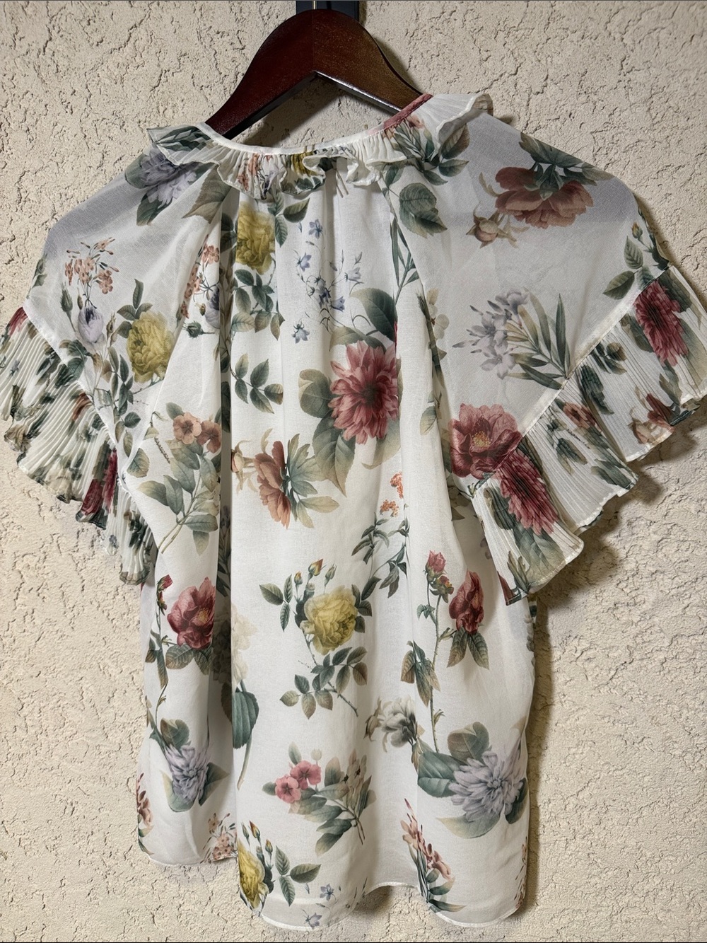 Philosophy NWT Sheer Floral Ruffle Blouse Size Small - Picture 4 of 4